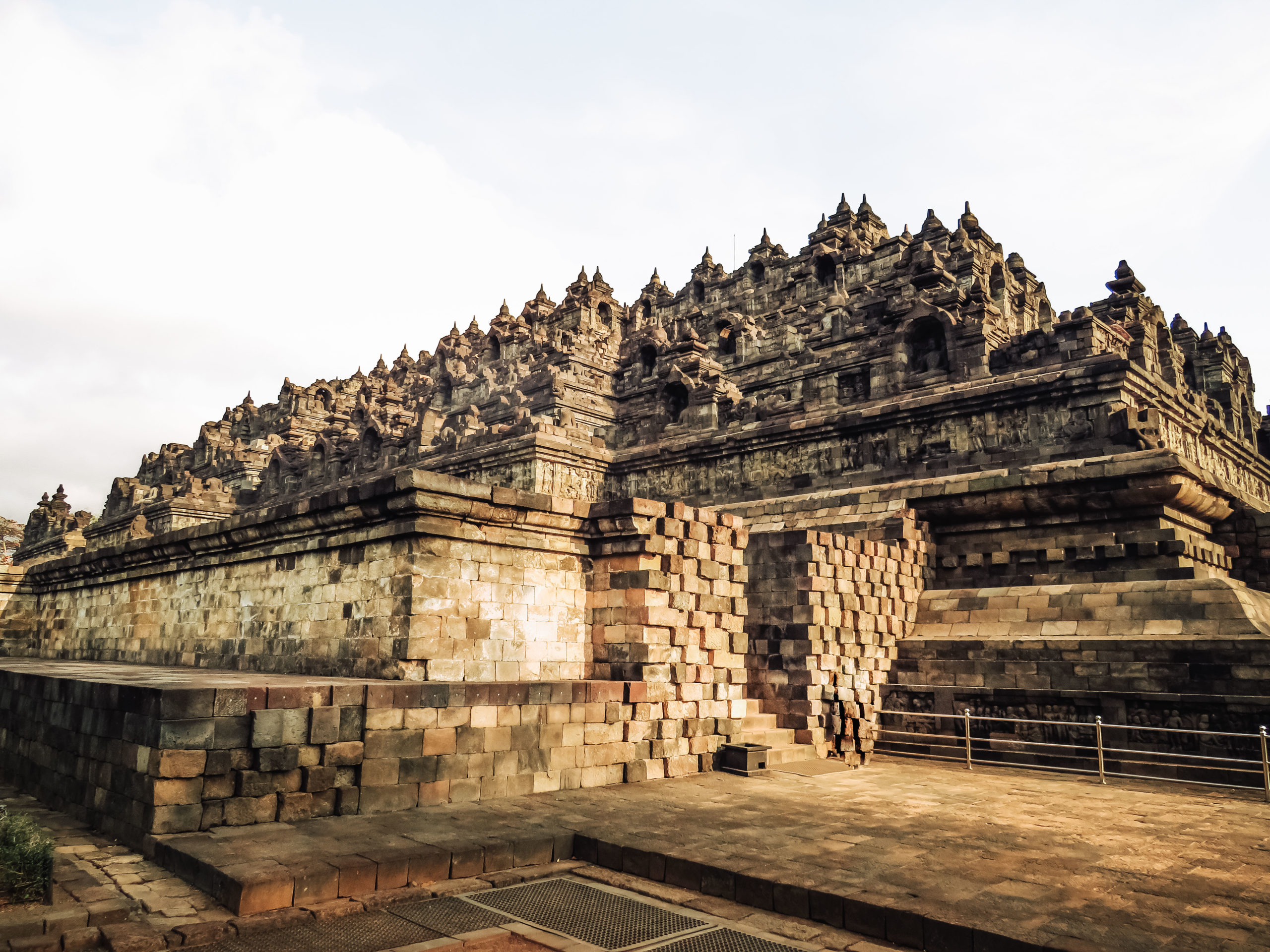 TEMPLE BOROBUDUR INDONESIE