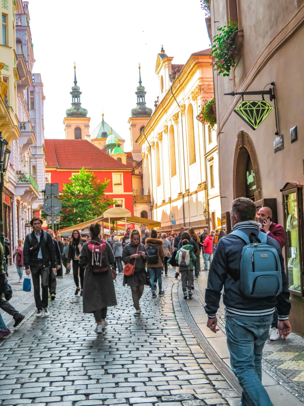 OLD TOWN PRAGUE VIEILLE VILLE