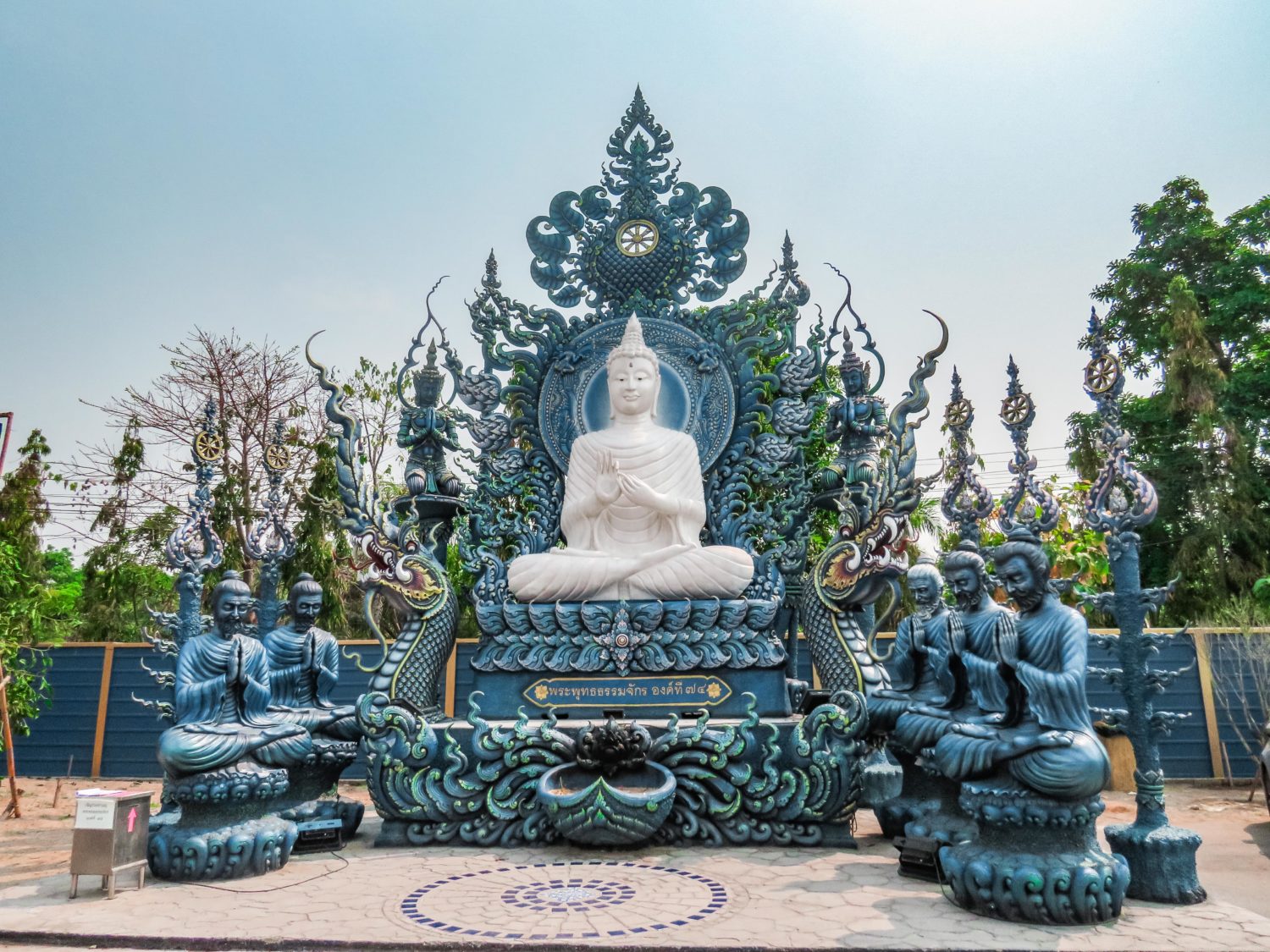 TEMPLE BLEU CHIANG RAI WAT PHRA KEO