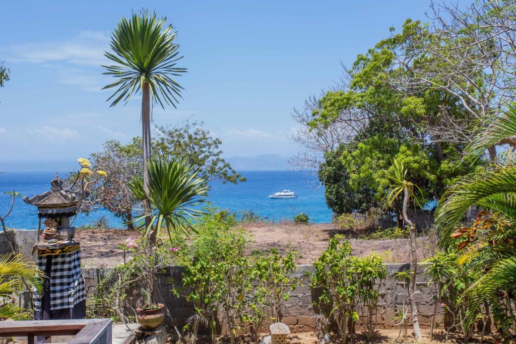HOTEL NUSA LEMBONGAN BALI
