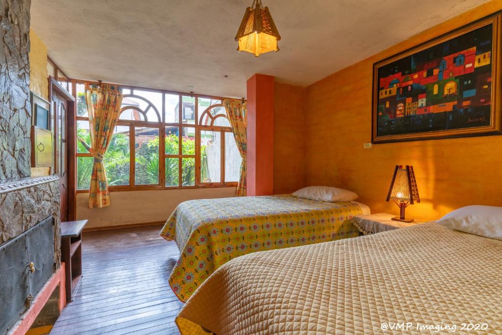 HOTEL BANOS EQUATEUR