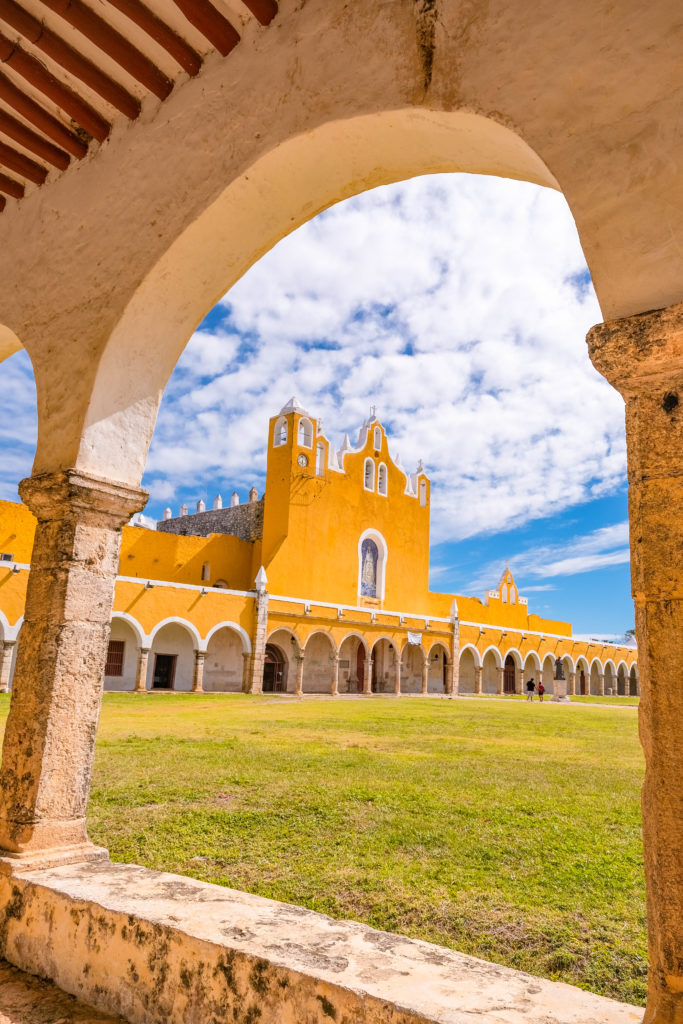 IZAMAL YUCATAN MEXIQUE