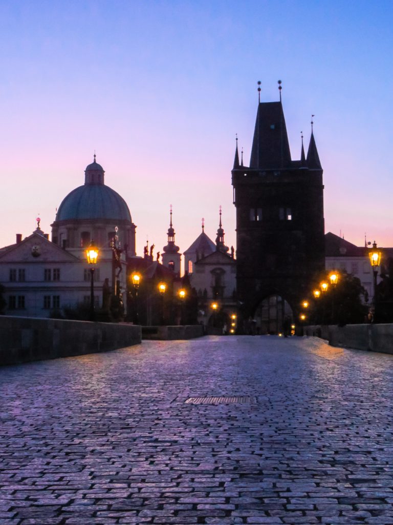 PONT-CHARLES PRAGUE