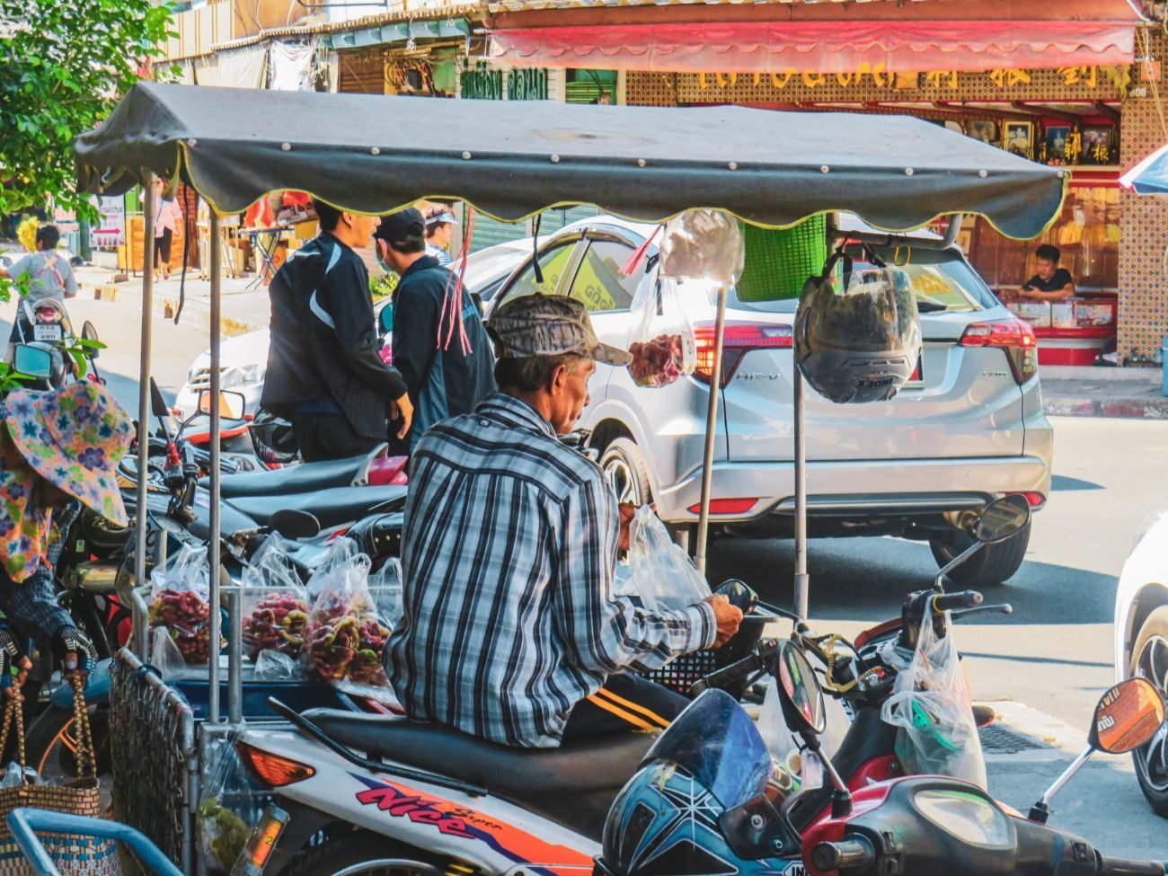 Maeklong Railway Market Bangkok
