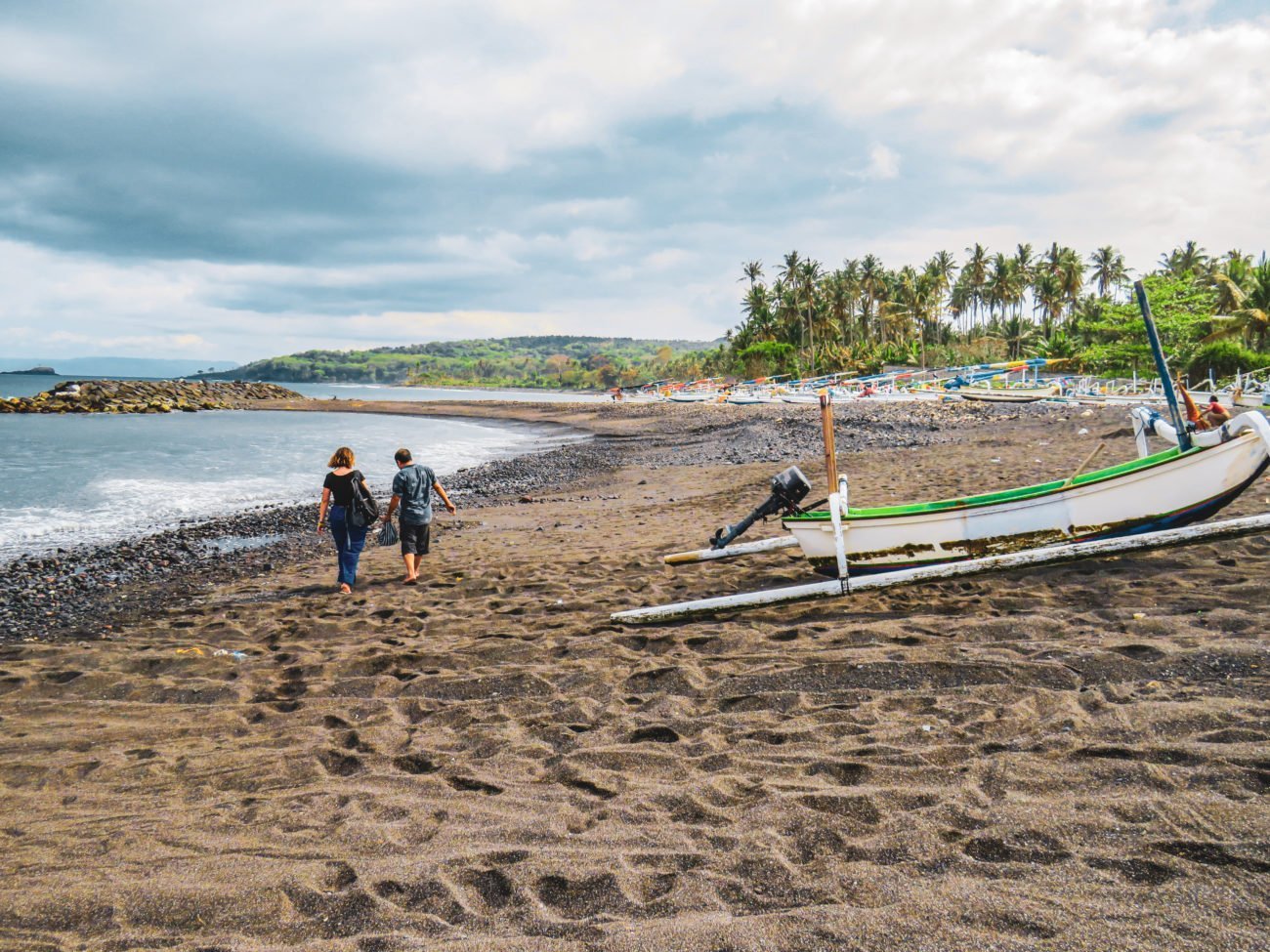 PLAGE SABLE NOIR AMED BALI
