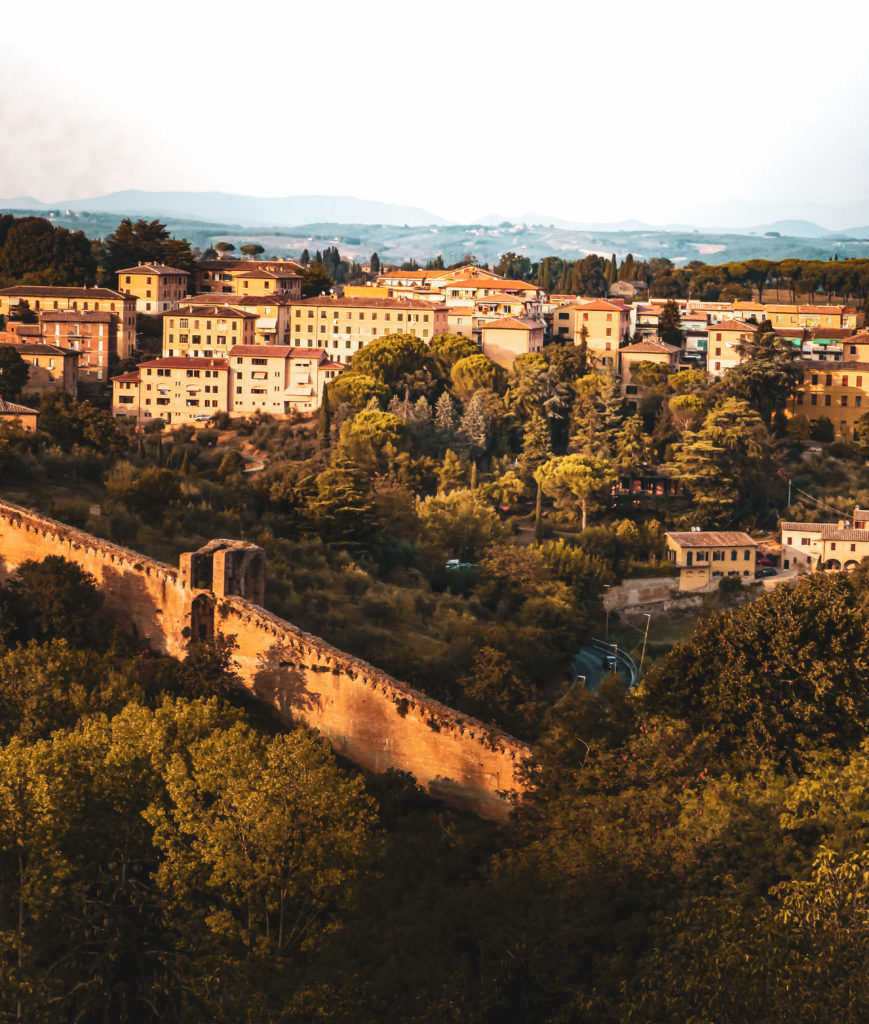 VUE REMPART SIENNE ITALIE